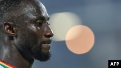 Naby Keita pendant le match de la CAN 2021 entre le Zimbabwe et la Guinée au Stade Ahmadou Ahidjo, Yaoundé le 18 janvier 2022.