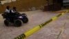 Se ve un cordón policial mientras los agentes patrullan un áreaen Playa del Carmen, México, el 4 de julio de 2024.