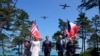 Президенти та перші леді США та Франції під час церемонії вшанування 80-ї річниці Дня Д у Нормандії, Франція, 6 липня 2024. Фото: AP Photo/Evan Vucci