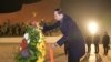 Wakil Menteri Luar Negeri China Sun Weidong saat ia mengunjungi patung Pendiri Korea Utara Kim Il Sung dan Mendiang Pemimpin Kim Jong Il di Pyongyang, Korea Utara, 26 Januari 2024. (Foto: KCNA melalui REUTERS)