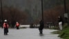 Los bomberos trabajan en una zona inundada afectada por fuertes lluvias en el centro-sur de Chile, en Arauco, Chile, 11 de junio de 2024.