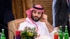 Putra Mahkota Arab Saudi Mohammed bin Salman menjelang jamuan makan siang KTT G20 di Nusa Dua, Bali, 15 November 2022. (Leon Neal/Pool via AP)