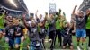 Les joueurs de Seattle célèbrent leur victoire contre Toronto FC en finale de MLS, USA, le 10 novembre 2019