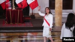 Presiden Peru Dina Boluarte, yang menjabat setelah pendahulunya Pedro Castillo digulingkan di Lima, Peru, 10 Desember 2022. (Foto: REUTERS/Sebastian Castaneda)