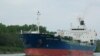 Kapal tanker kimia di St. Catharines, Ontario, Kanada 24 Juli 2011 sebagai ilustrasi. AS mengatakan sebuah drone yang diluncurkan dari Iran menghantam sebuah kapal tanker kimia di Samudera Hindia pada Sabtu (23/12) pagi. (Foto: via Reuters)