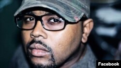 Carbono Casimiro, rapper e activista angolano