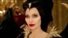 Esta imagen distribuida por Disney muestra a Angelina Jolie como Maleficent en una escena de "Maleficent: Mistress of Evil". (Disney via AP).