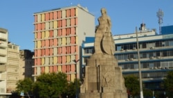 Centenas de moçambicanos manifestam-se em Maputo