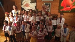 Фото: Маленькі вихованці школи народного співу у Гантері