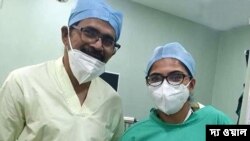 ডাঃ মাখনলাল সাহার সঙ্গে প্রিয়াঙ্কা সাহা