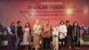 Para narasumber dalam acara Seminar Nasional Sekolah Perempuan: Model Pendidikan Kader Pembaharu Pembangunan yang Berkeadilan Gender dan Inklusif, di Jakarta, Selasa (18/12) (Foto: VOA/Ghita).