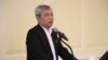 Youk Chhang, Director of Documentation Center of Cambodia, gives lecture to students and professors about “Finding Justice in the Cambodian Genocide: Mistakes, Consequences and Questionable Ethics” at University of Maryland on May 9, 2017. (Leakhena Sreng/VOA Khmer)