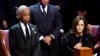 Wakil Presiden AS Kamala Harris berbicara dalam acara pemakaman Tyre Nichols, pria kulit hitam yang tewas setelah dikeroyok anggota polisi Memphis, di Gereja Kristen Kristen Bulevar di Memphis, pada 1 Februari 2023. (Foto: The Tennessean via AP, Pool/Andrew Nelles)