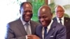 Le président ivoirien Alassane Ouattara, à gauche, serre la main de son homologue bissau-guinéen Jose Mario Vaz, à droite, avant une réunion au palais présidentiel à Abidjan,l e 2 mai 2017.