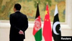 2017年12月26日在北京举行中国、阿富汗和巴基斯坦三国外长会谈时的会场。