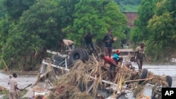 ঝড় আনায় বিধ্বস্ত চিকওয়াওয়া, মালাউই, ২৫শে জানুয়ারী, ২০২২, ছবি- এপি