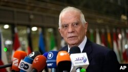 Kepala kebijakan luar negeri Uni Eropa Josep Borrell menghadiri pertemuan para menteri luar negeri Uni Eropa di gedung Dewan Eropa di Brussels, 22 Januari 2024. (AP/Virginia Mayo)