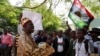 Wasu masu gwagwarmayar kafa kasar Biafra a Najeriya yayin wani gangami da suka yi