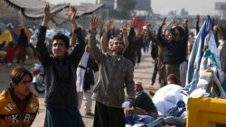 VOA Asia – Blasphemy allegation sparks deadly clashes in Pakistan