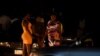 Le 29 mars 2017, des prostituées se tiennent dans la rue à Benin City, capitale de l'État d'Edo, dans le sud du Nigéria.
