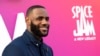 Pebasket NBA Los Angeles Lakers, LeBron James, saat di pemutaran perdana film "Space Jam: A New Legacy" di Los Angeles, California (dok: VALERIE MACON / AFP)