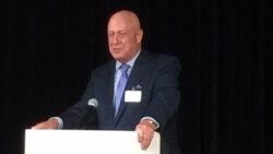 资料照片: 美国卡内基国际和平基金会副会长包道格在一次活动上讲话。(2017年11月17日)