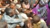 Hadiza Sabuwa Balarabe, gouverneure de l'État de Kaduna, inspecte des personnes sauvées d'un établissement pénitentiaire à Zaria (Photo du gouvernement de l'état de Kaduna)