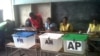 Assembleia de voto em Quelimane, que abriu às 7h00 da manhã. Província da Zambézia, Moçambique, 15 Out, 2014. Foto enviada por António Zefanias