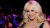 Foto del 19 de enero de 2012 en la que aparece la actriz porno Stormy Daniels en Las Vegas, Nevada.