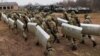 Сотрудники Государственной пограничной службы Украины у границы с Беларусью и Польшей в Волынской области, Украина, 16 ноября 2021 г. 