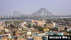 রাজ্যজুড়ে কোভিড বিধিনিষেধ জারি করছে পশ্চিমবঙ্গ সরকার। (ছবি- অ্যাডোবে স্টক) 