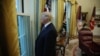 Хто готовий вчити Трампа боротися проти путінської Росії? 