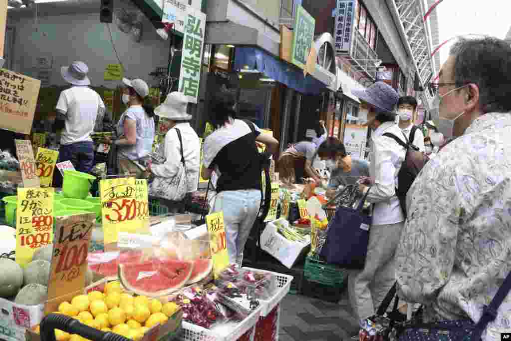 ဂျပန်နိုင်ငံ Yokohama မြို့မှာ&nbsp;တွေ့ရတဲ့ သစ်သီးဆိုင်တခု။ (ဇွန် ၁၀၊ ၂၀၂၀)
