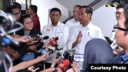 Presiden Jokowi saat memberikan tanggapan terkait kasus Audrey, di Stadium GBK, Jakarta, Rabu (10/4) (Biro Pers Sekretariat Presiden)